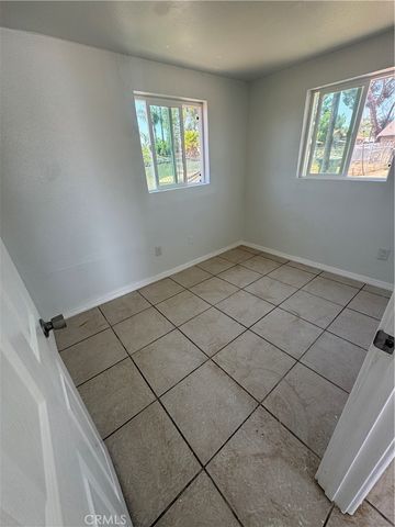 690 N Perris Boulevard C, Perris, CA 92571