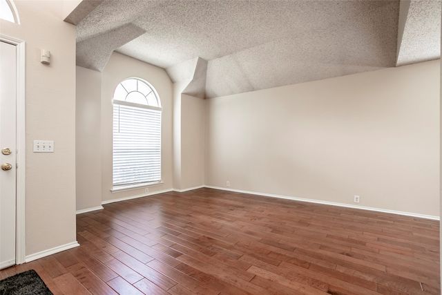 206 Meredith Court, Irving, TX 75063