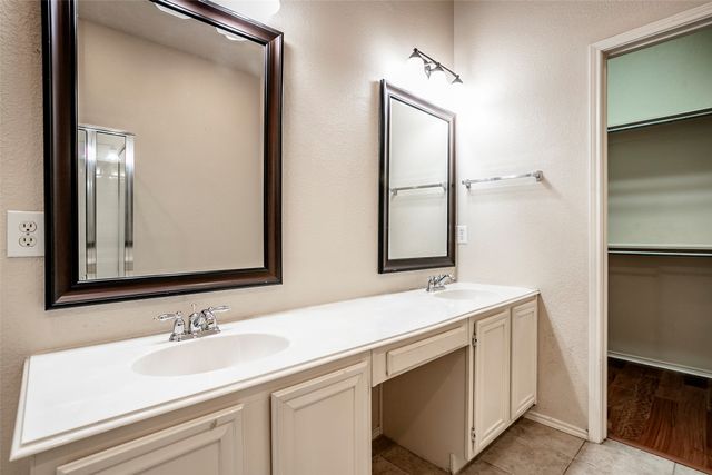 206 Meredith Court, Irving, TX 75063