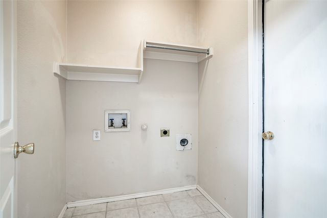 206 Meredith Court, Irving, TX 75063