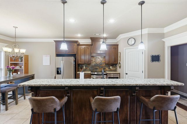 204 Forest Oak Drive, Jacksonville, AR 72076