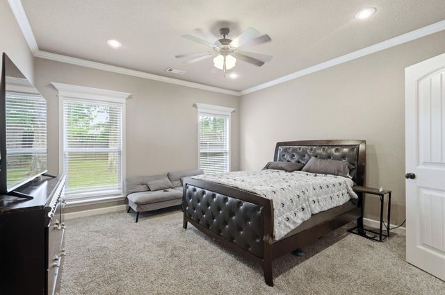 204 Forest Oak Drive, Jacksonville, AR 72076