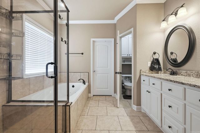 204 Forest Oak Drive, Jacksonville, AR 72076