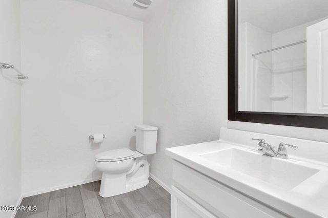 12575 W MIDWAY Avenue, Glendale, AZ 85307