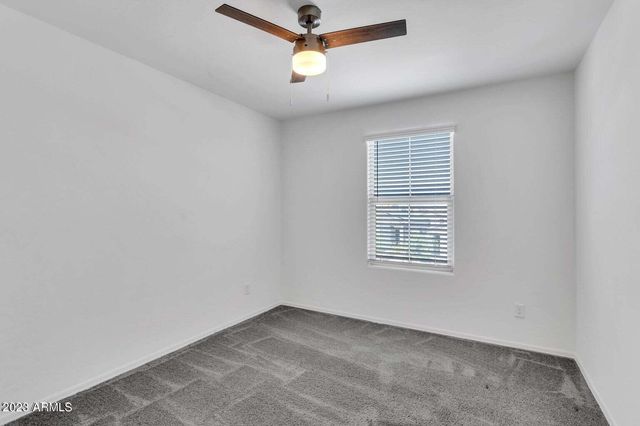 12575 W MIDWAY Avenue, Glendale, AZ 85307