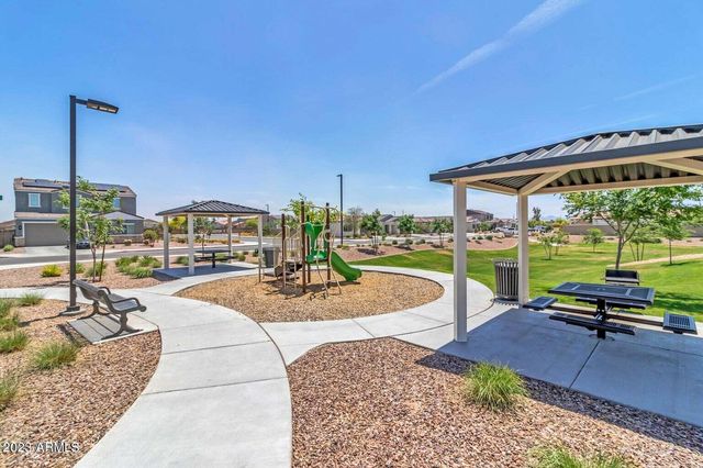 12575 W MIDWAY Avenue, Glendale, AZ 85307