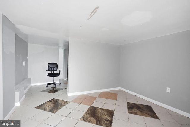 7277 SAYBROOK AVE, Philadelphia, PA 19142