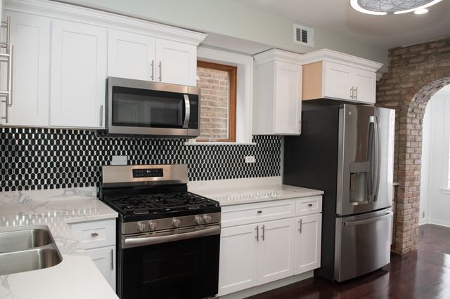 2026 W Mclean Avenue 2, Chicago, IL 60647