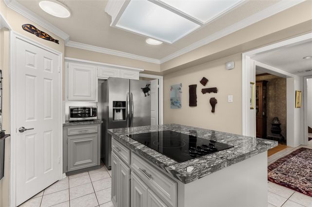 15918 Mesa Verde Drive, Houston, TX 77059