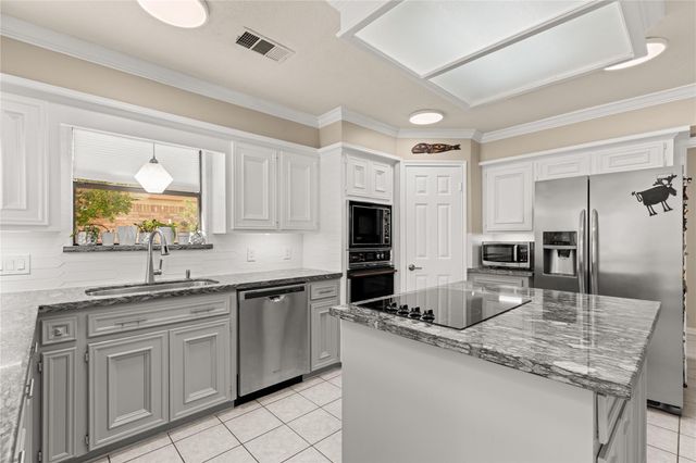 15918 Mesa Verde Drive, Houston, TX 77059