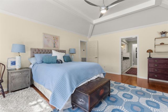 15918 Mesa Verde Drive, Houston, TX 77059