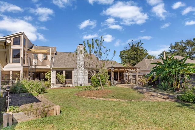 15918 Mesa Verde Drive, Houston, TX 77059