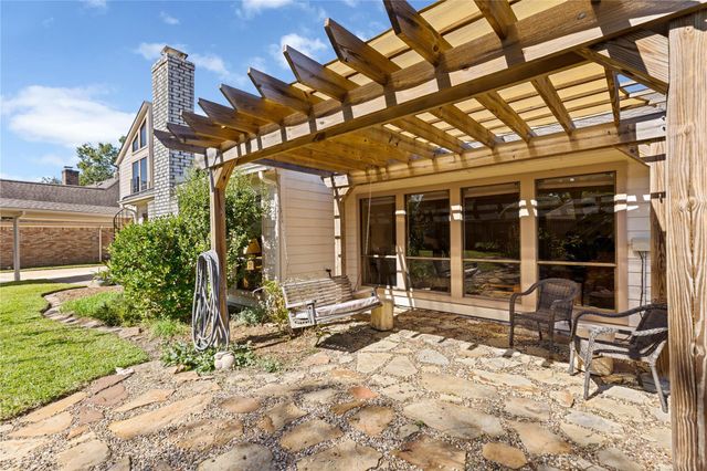 15918 Mesa Verde Drive, Houston, TX 77059