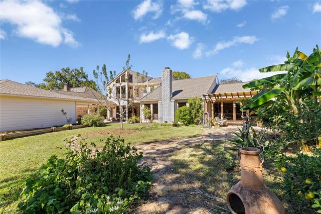 15918 Mesa Verde Drive, Houston, TX 77059