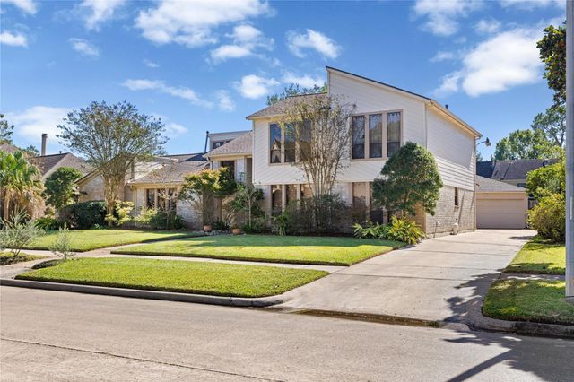 15918 Mesa Verde Drive, Houston, TX 77059