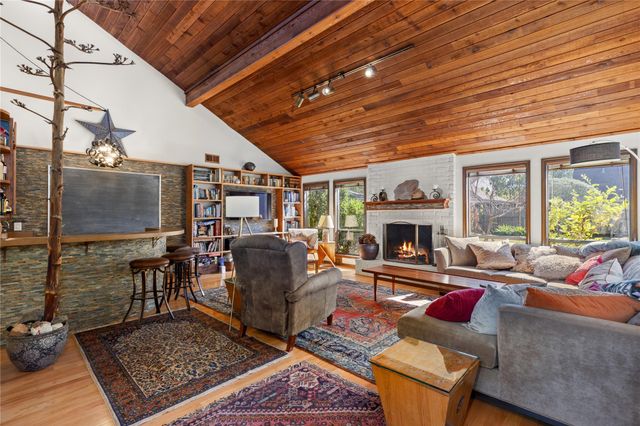 15918 Mesa Verde Drive, Houston, TX 77059