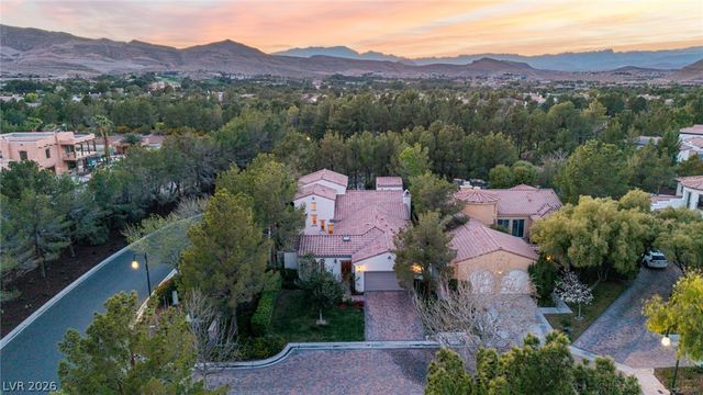 11849 Waterford Castle Court, Las Vegas, NV 89141