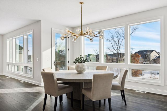 845 Juniper Circle N, Lake Elmo, MN 55042