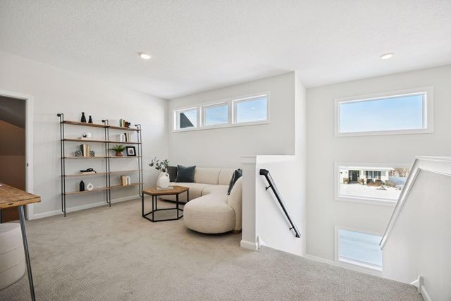 845 Juniper Circle N, Lake Elmo, MN 55042