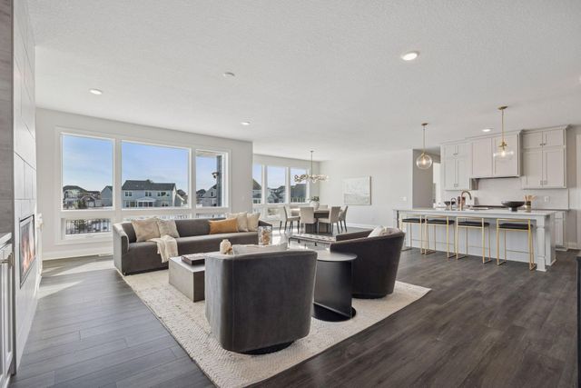 845 Juniper Circle N, Lake Elmo, MN 55042