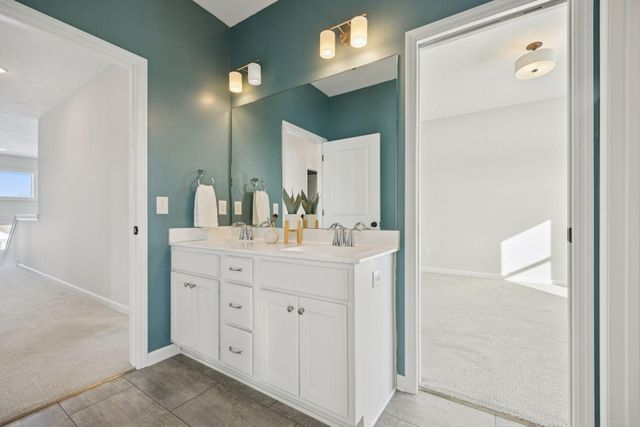 845 Juniper Circle N, Lake Elmo, MN 55042