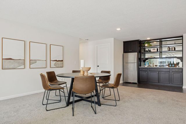 845 Juniper Circle N, Lake Elmo, MN 55042