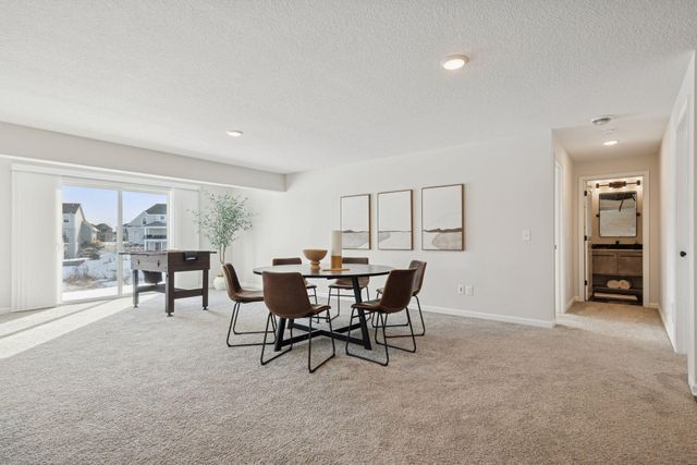 845 Juniper Circle N, Lake Elmo, MN 55042