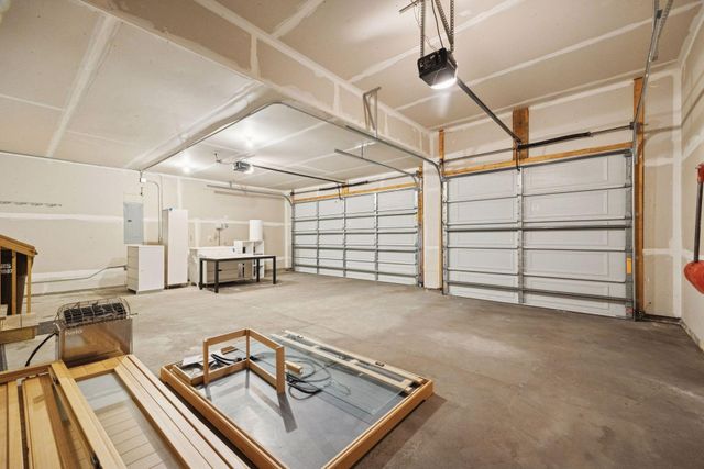 845 Juniper Circle N, Lake Elmo, MN 55042