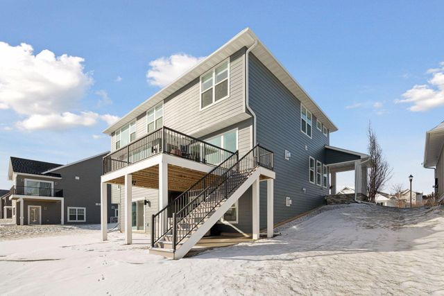 845 Juniper Circle N, Lake Elmo, MN 55042