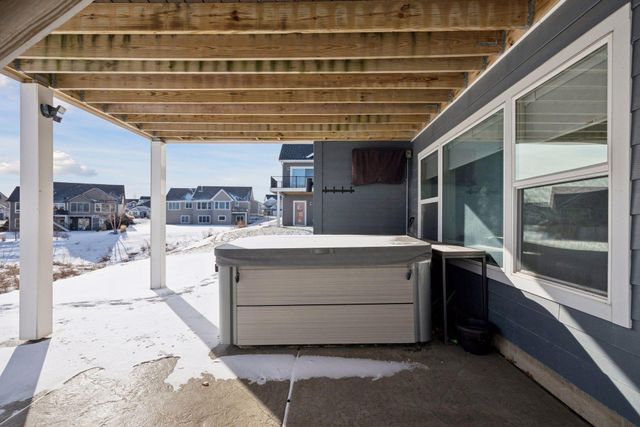 845 Juniper Circle N, Lake Elmo, MN 55042