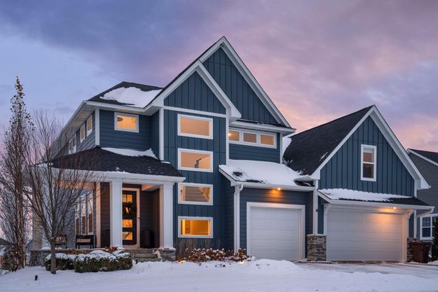 845 Juniper Circle N, Lake Elmo, MN 55042