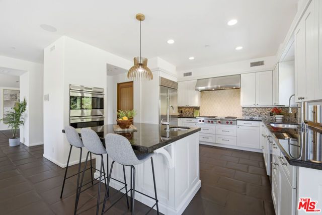 2636 Larmar Road, Los Angeles, CA 90068