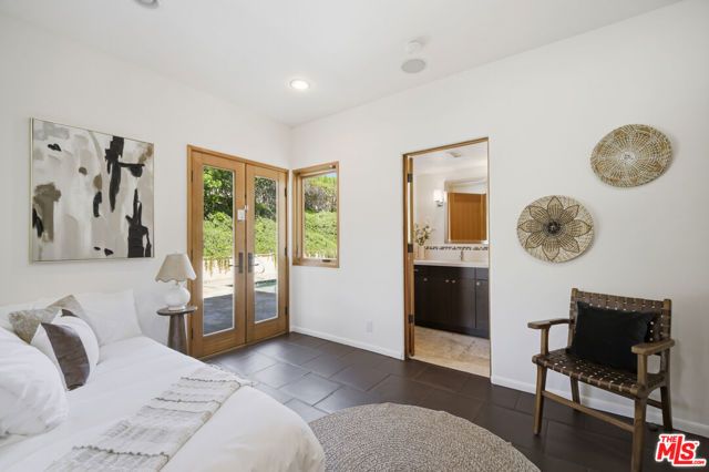 2636 Larmar Road, Los Angeles, CA 90068