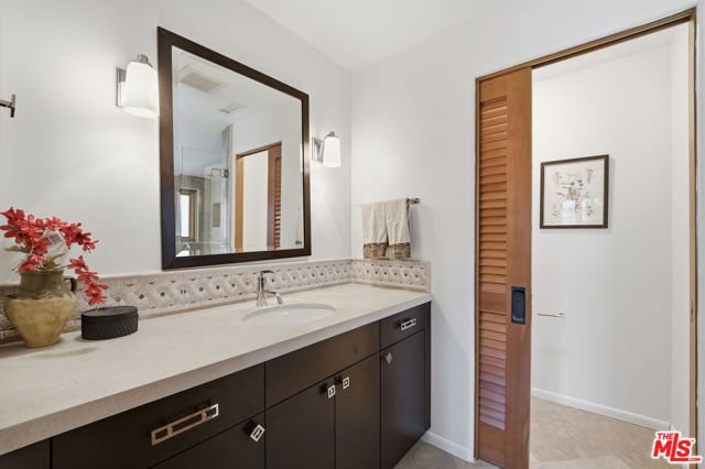 2636 Larmar Road, Los Angeles, CA 90068