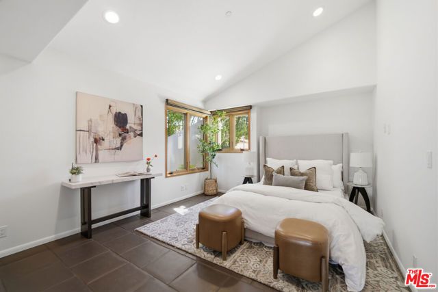 2636 Larmar Road, Los Angeles, CA 90068