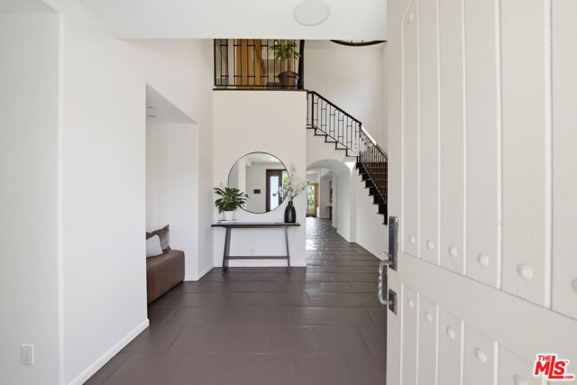 2636 Larmar Road, Los Angeles, CA 90068