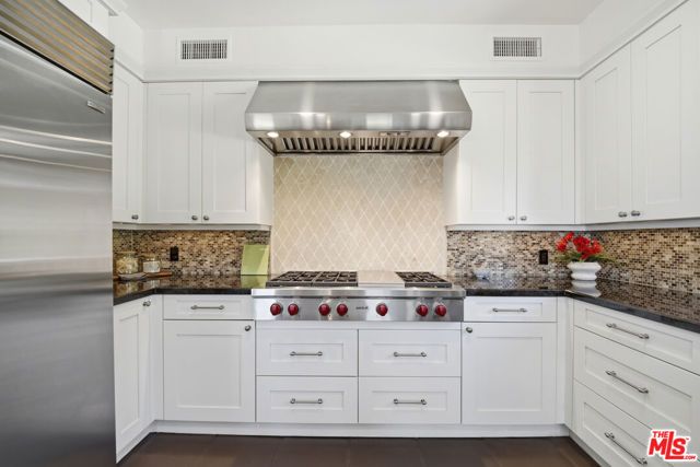 2636 Larmar Road, Los Angeles, CA 90068