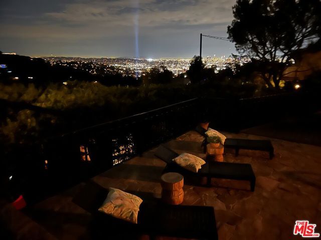 2636 Larmar Road, Los Angeles, CA 90068