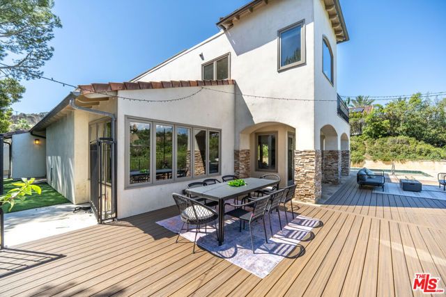 2636 Larmar Road, Los Angeles, CA 90068