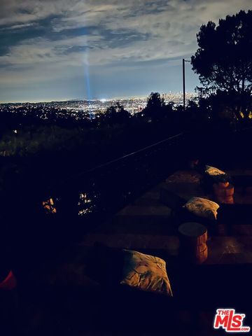 2636 Larmar Road, Los Angeles, CA 90068