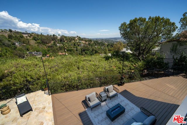 2636 Larmar Road, Los Angeles, CA 90068
