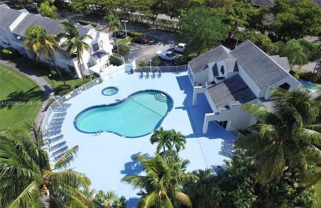 3453 NW 44th St 201, Oakland Park, FL 33309