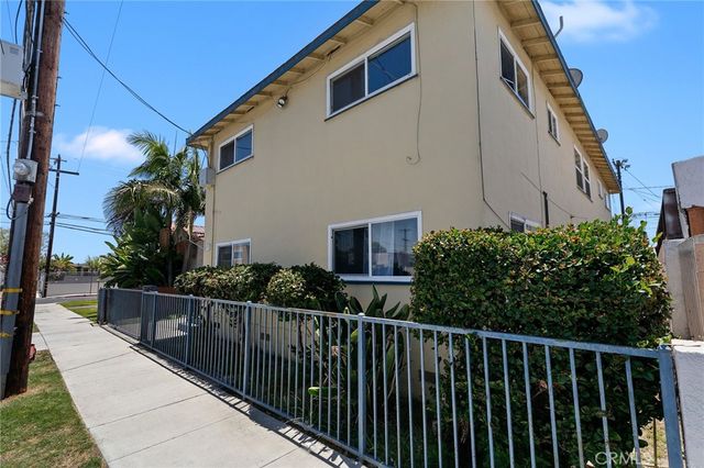 92 E Louise, Long Beach, CA 90805