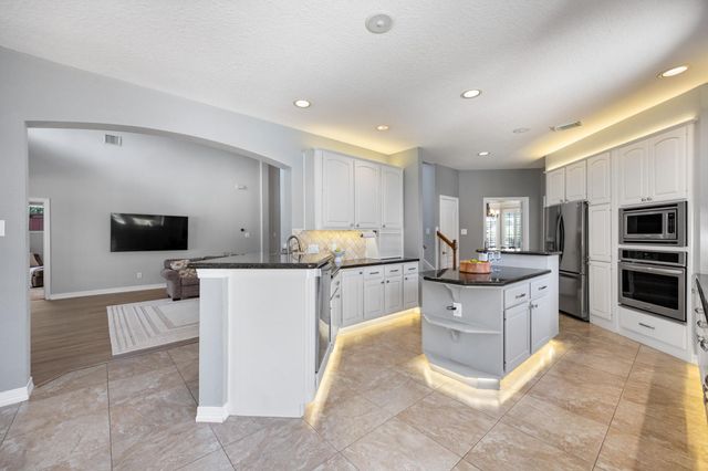 3110 Waters Lake Bend, Missouri City, TX 77459