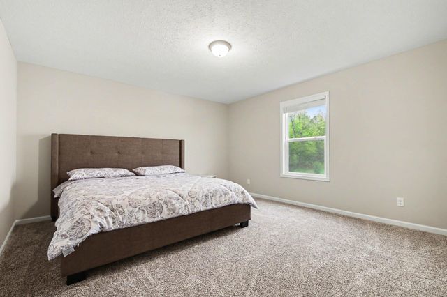 849 Waters Bluff Drive Se, Gaines Twp, MI 49315