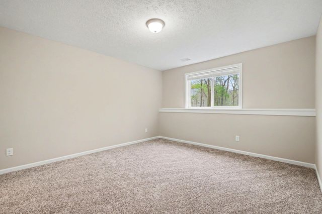 849 Waters Bluff Drive Se, Gaines Twp, MI 49315