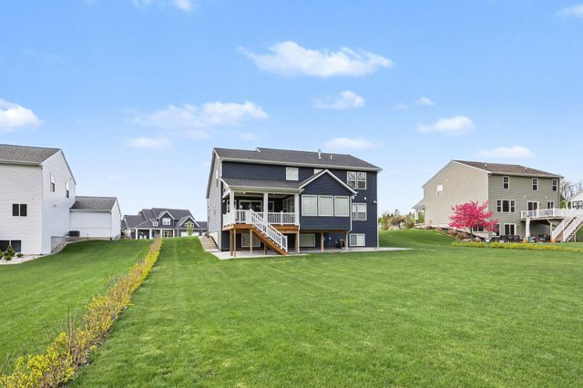 849 Waters Bluff Drive Se, Gaines Twp, MI 49315
