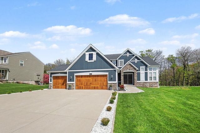 849 Waters Bluff Drive Se, Gaines Twp, MI 49315