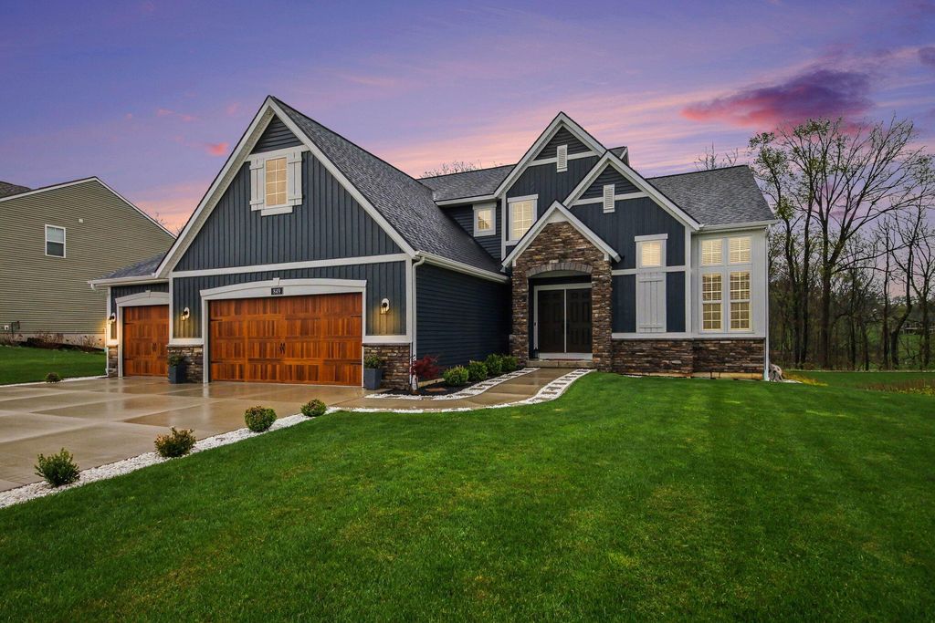 849 Waters Bluff Drive Se, Gaines Twp, MI 49315