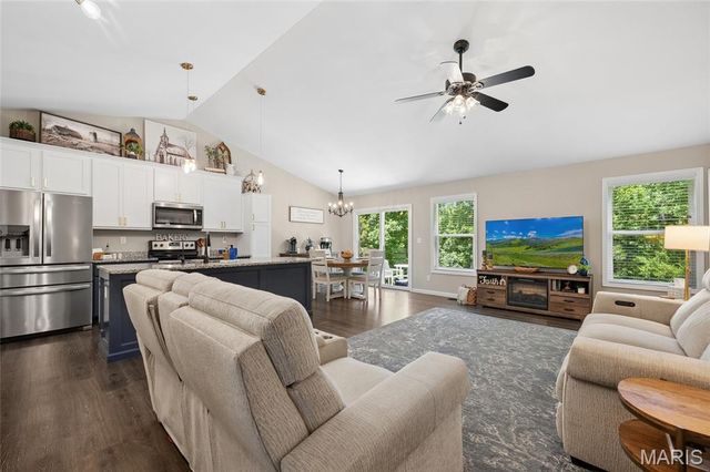 511 Indian Lake Drive, Wright City, MO 63390